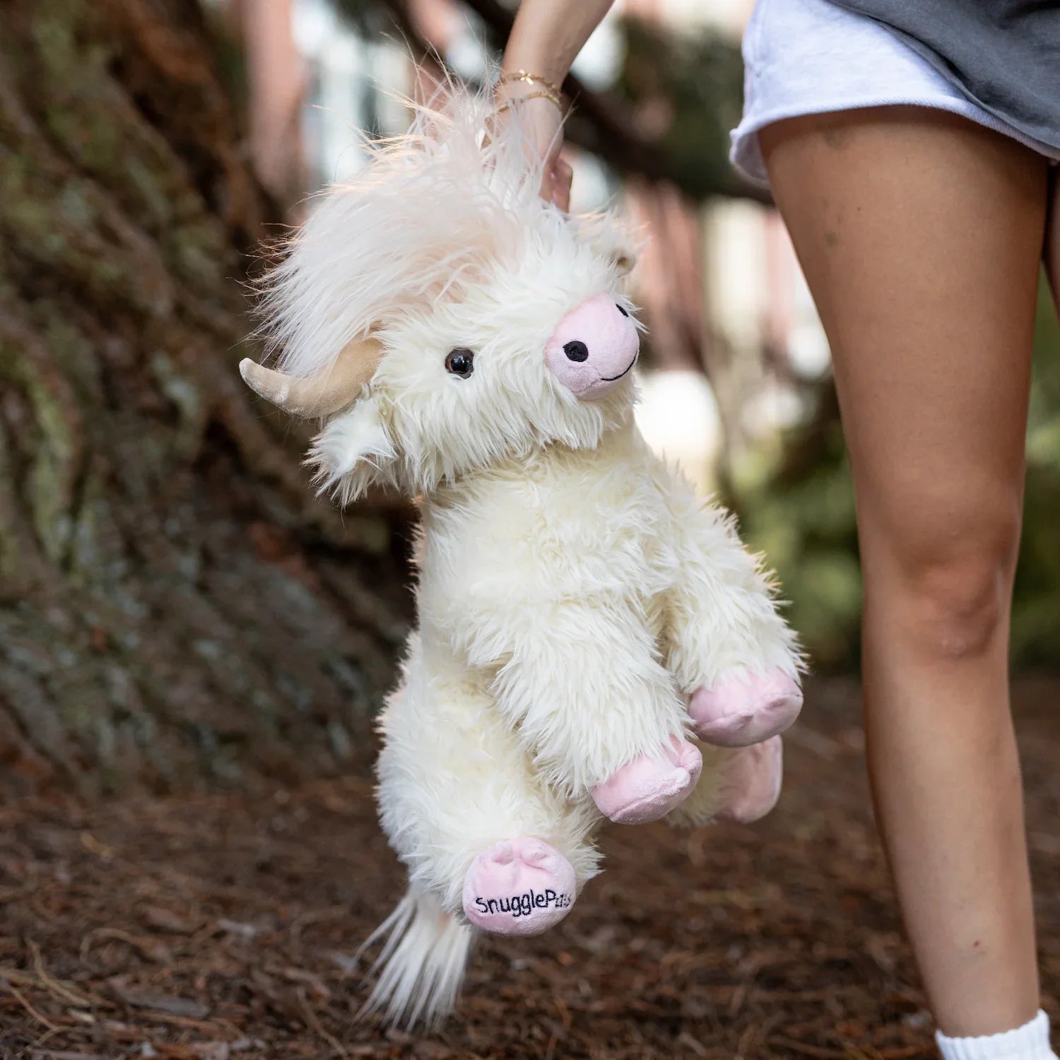 Jumbo White Highland Cow Toyarat