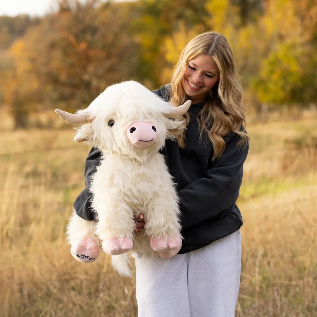 Giant White Highland Cow Toyarat