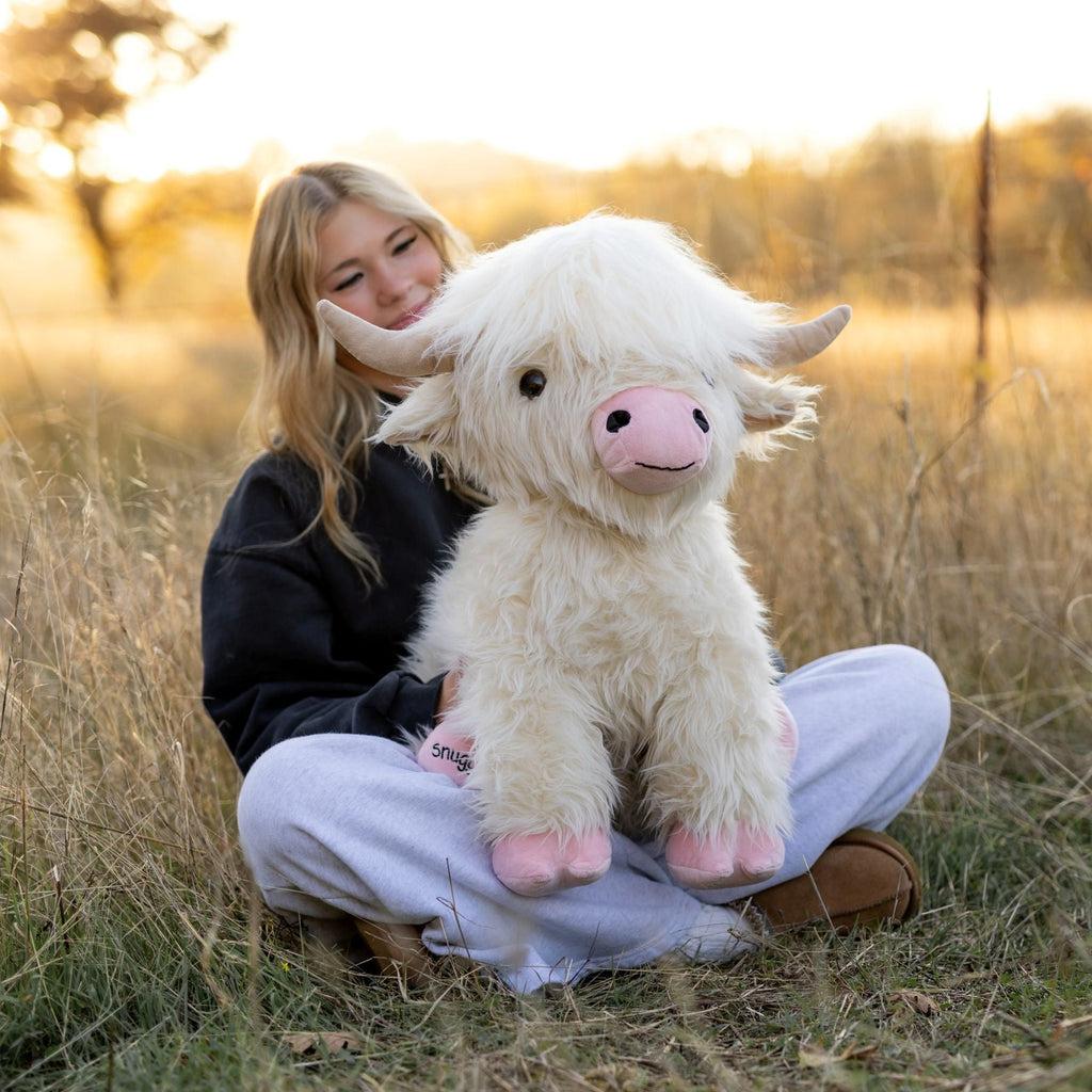 Giant White Highland Cow Toyarat